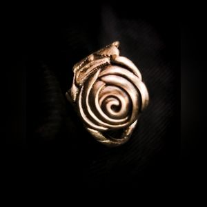 1970s Sterling Silver Ajustable Vintage Ring - Rose, Flower-Inspired Design